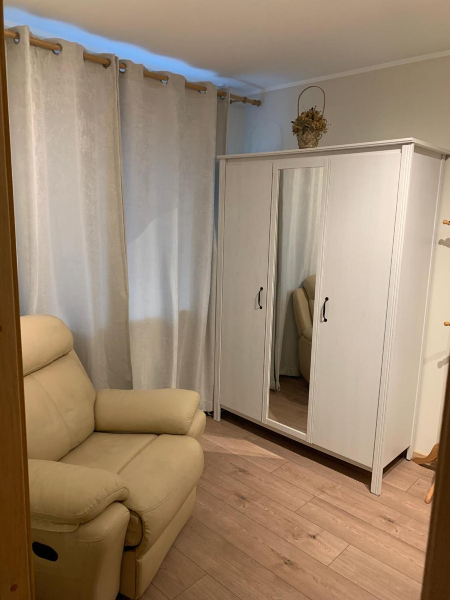 Dikol Two-Room Apartment-Self Check-In & Free Parking Near City Center 塔林 外观 照片