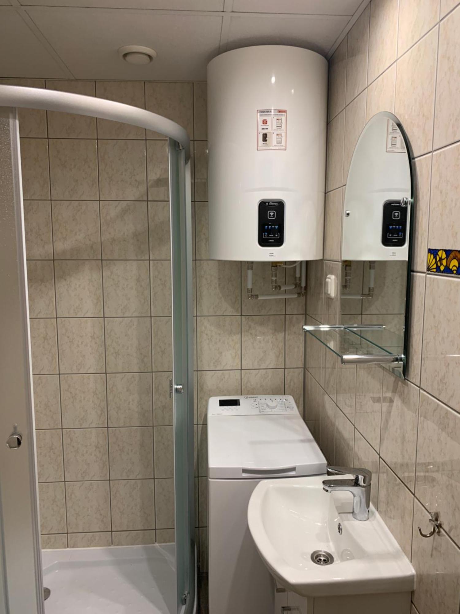 Dikol Two-Room Apartment-Self Check-In & Free Parking Near City Center 塔林 外观 照片