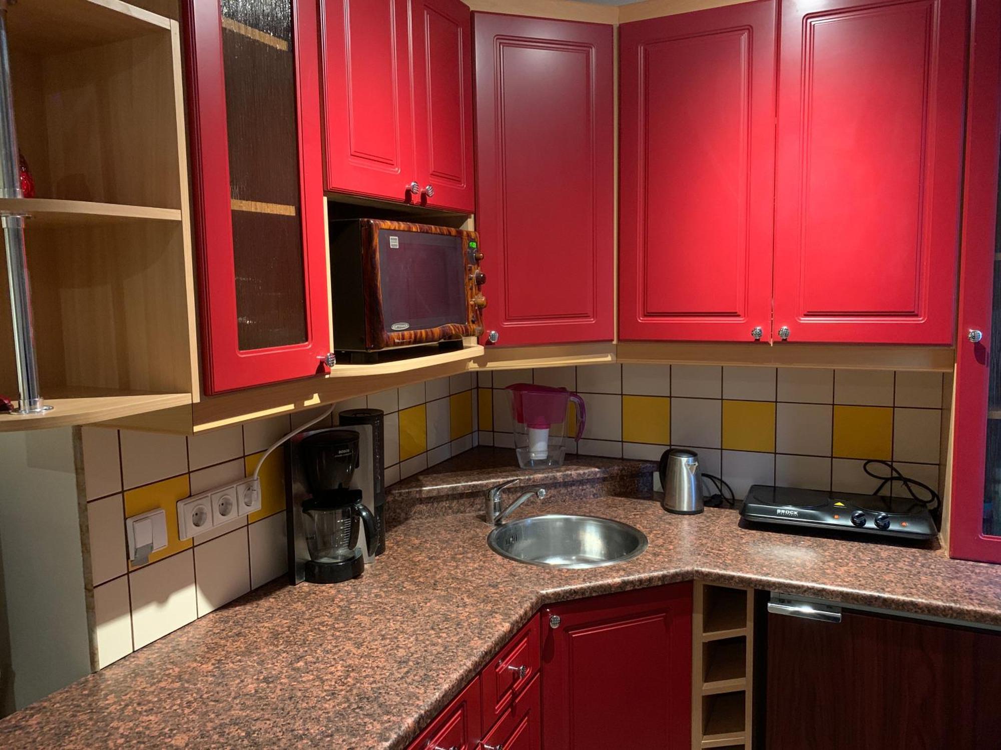 Dikol Two-Room Apartment-Self Check-In & Free Parking Near City Center 塔林 外观 照片